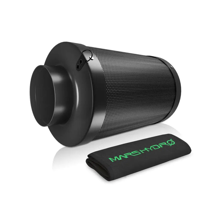 Schwarzer zylindrischer Luftfilter.